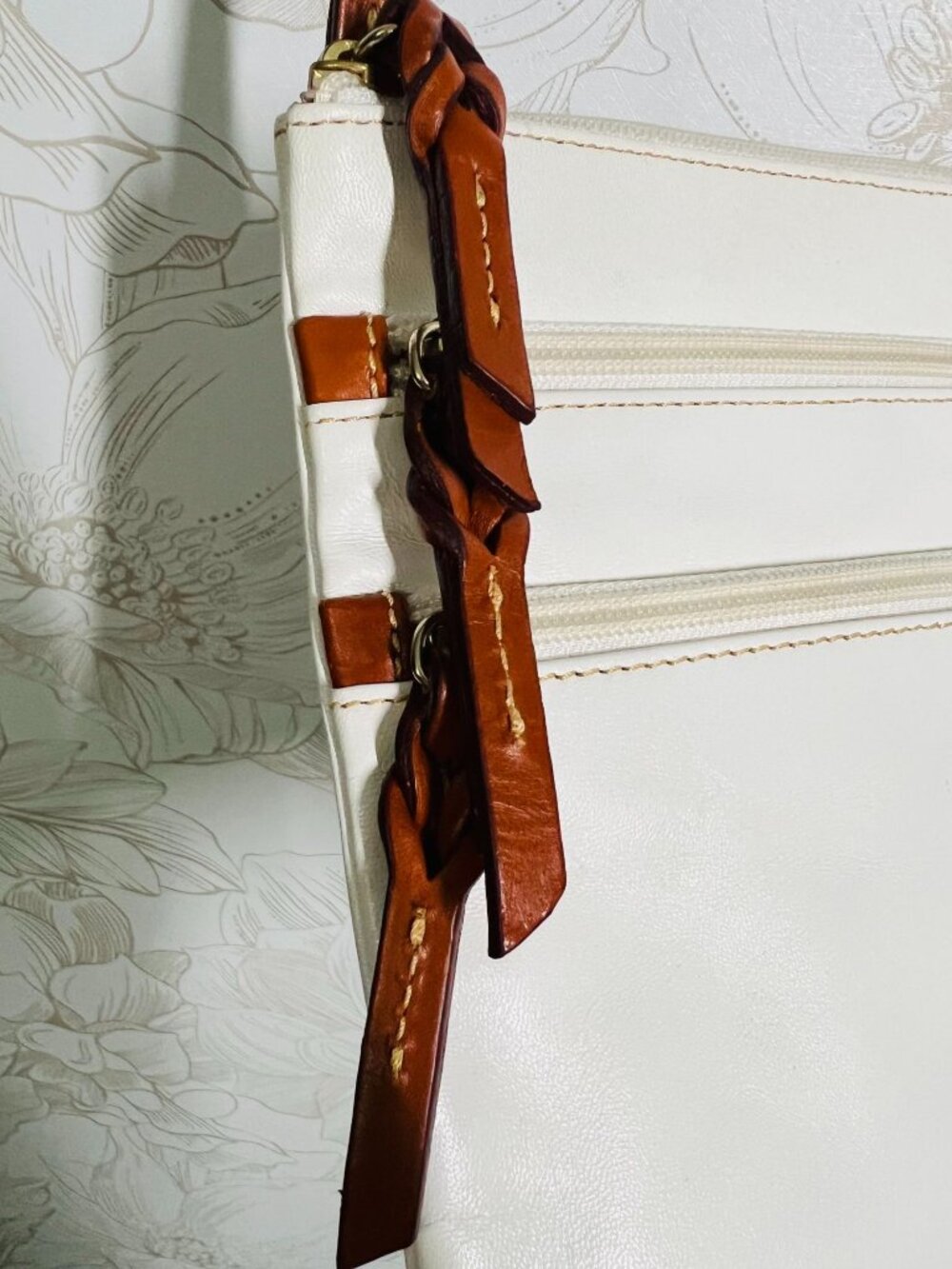 White Crossbody Bag With Braided Leather Straps & Red Interior -Adjustable Strap - Picture 5 of 16